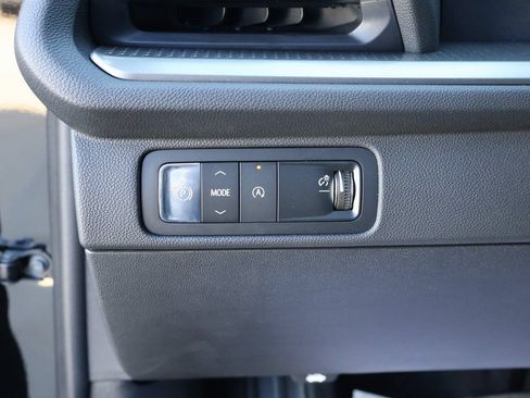 New 2026 Chevrolet Traverse LT w/ Driver Confidence Package FWD image 12