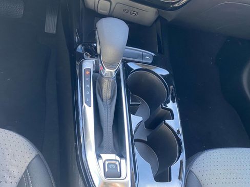 Used 2025 Chevrolet Trax LT image 6