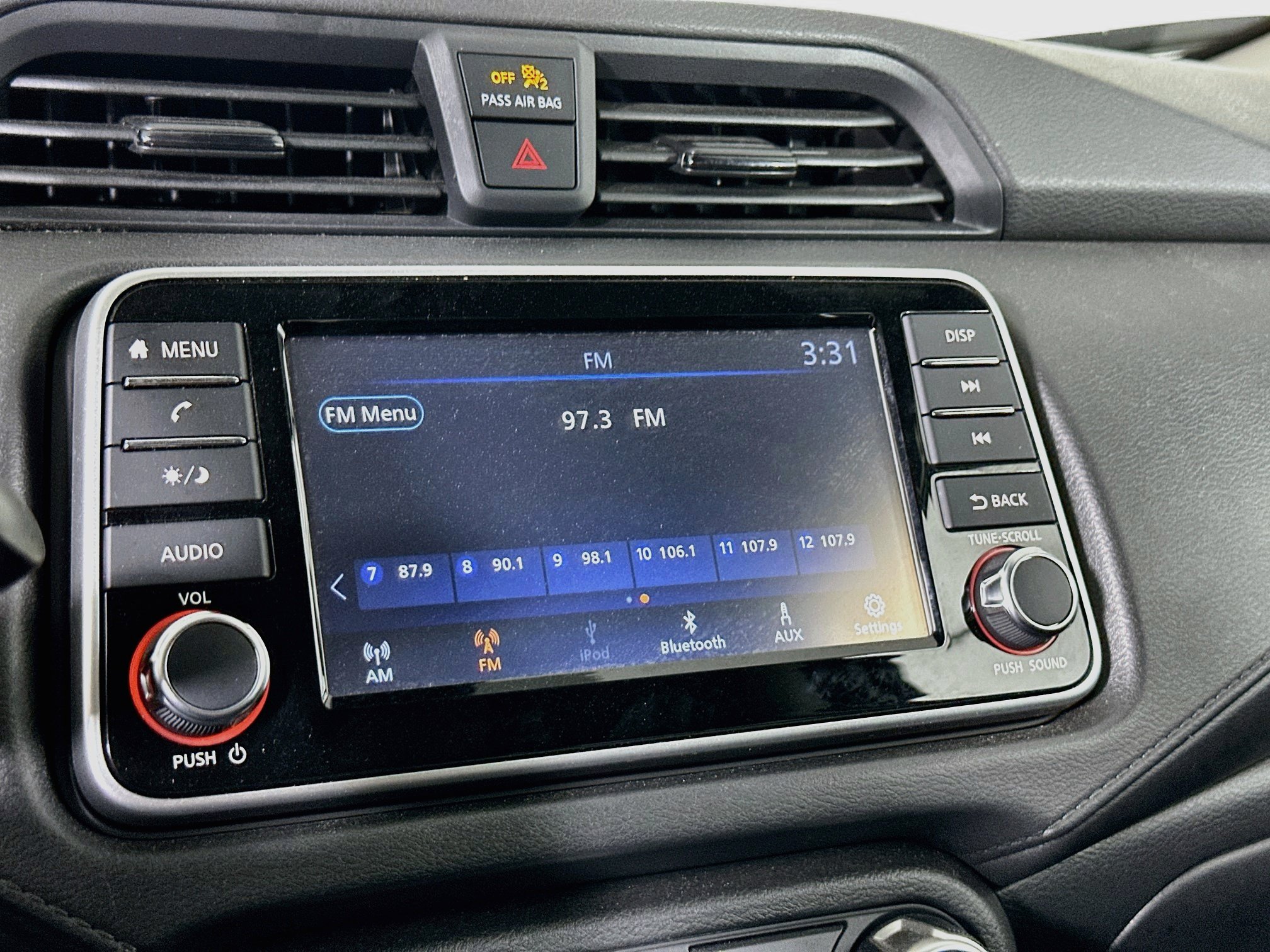 Used 2025 Nissan Versa S FWD image 19