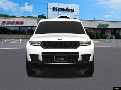 New 2025 Jeep Grand Cherokee L Altitude image 12