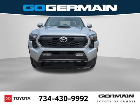 New 2025 Toyota Tacoma Limited image 3