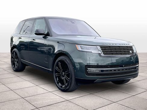 Used 2023 Land Rover Range Rover SE AWD/4WD image 2