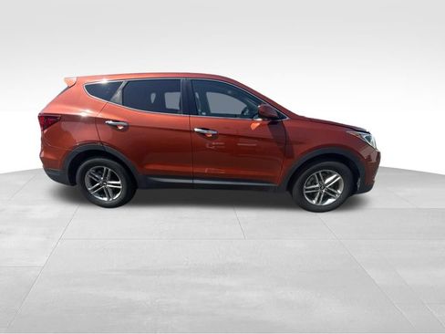 Used 2017 Hyundai Santa Fe Sport FWD image 8