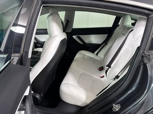 Used 2018 Tesla Model 3 Long Range image 24
