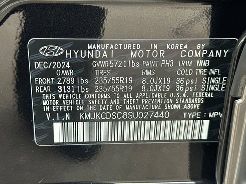 Used 2025 Genesis GV60 Advanced AWD/4WD image 39