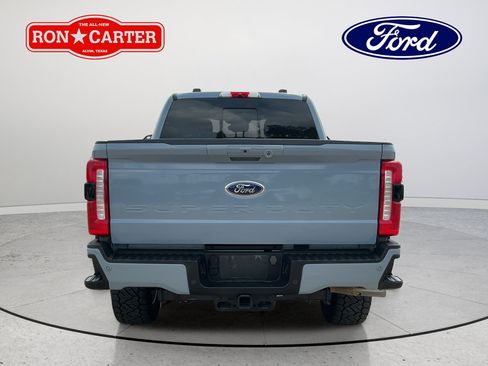 Used 2024 Ford F250 4x4 Crew Cab Super Duty image 5