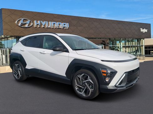 Certified 2026 Hyundai Kona SEL Premium FWD image 1