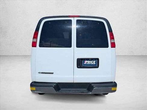 Used 2019 Chevrolet Express 3500 LT w/ LT Preferred Equipment Group RWD image 7