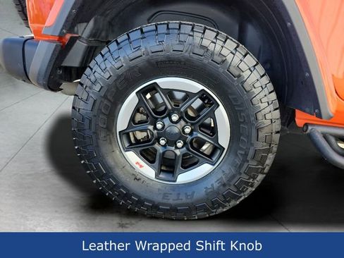 Used 2020 Jeep Wrangler Unlimited Rubicon w/ Dual Top Group AWD/4WD image 30