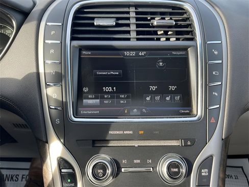 Used 2016 Lincoln MKX Reserve w/ Technology Package image 23