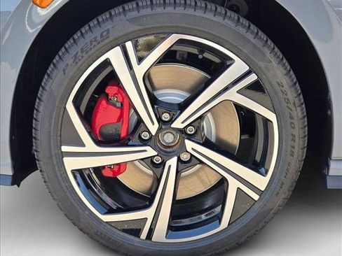 New 2025 Volkswagen Golf SE image 10