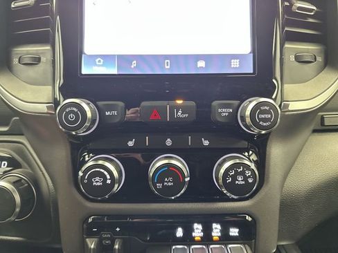 New 2026 RAM 1500 4x4 Crew Cab image 18