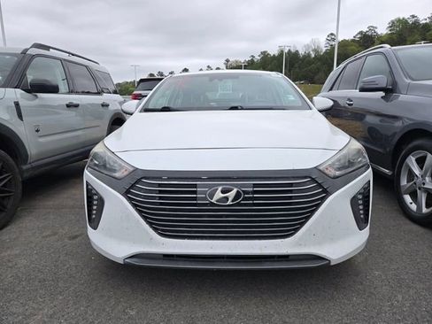 Used 2019 Hyundai Ioniq SEL image 2