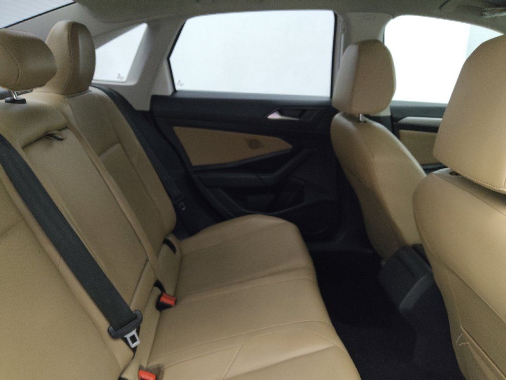 Used 2019 Volkswagen Jetta SE FWD image 19