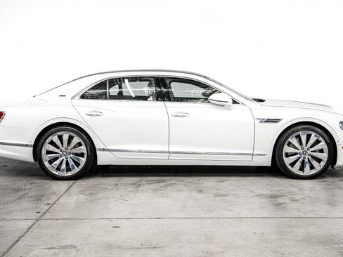 Used 2024 Bentley Flying Spur V8 AWD/4WD image 52