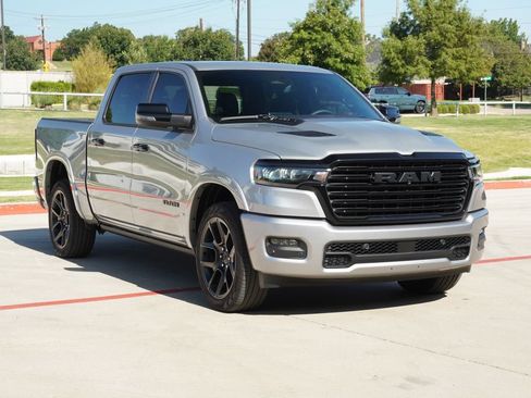Used 2025 RAM 1500 Laramie w/ Night Edition AWD/4WD image 7