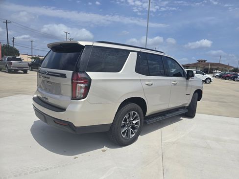 Used 2023 Chevrolet Tahoe Z71 w/ Luxury Package image 3