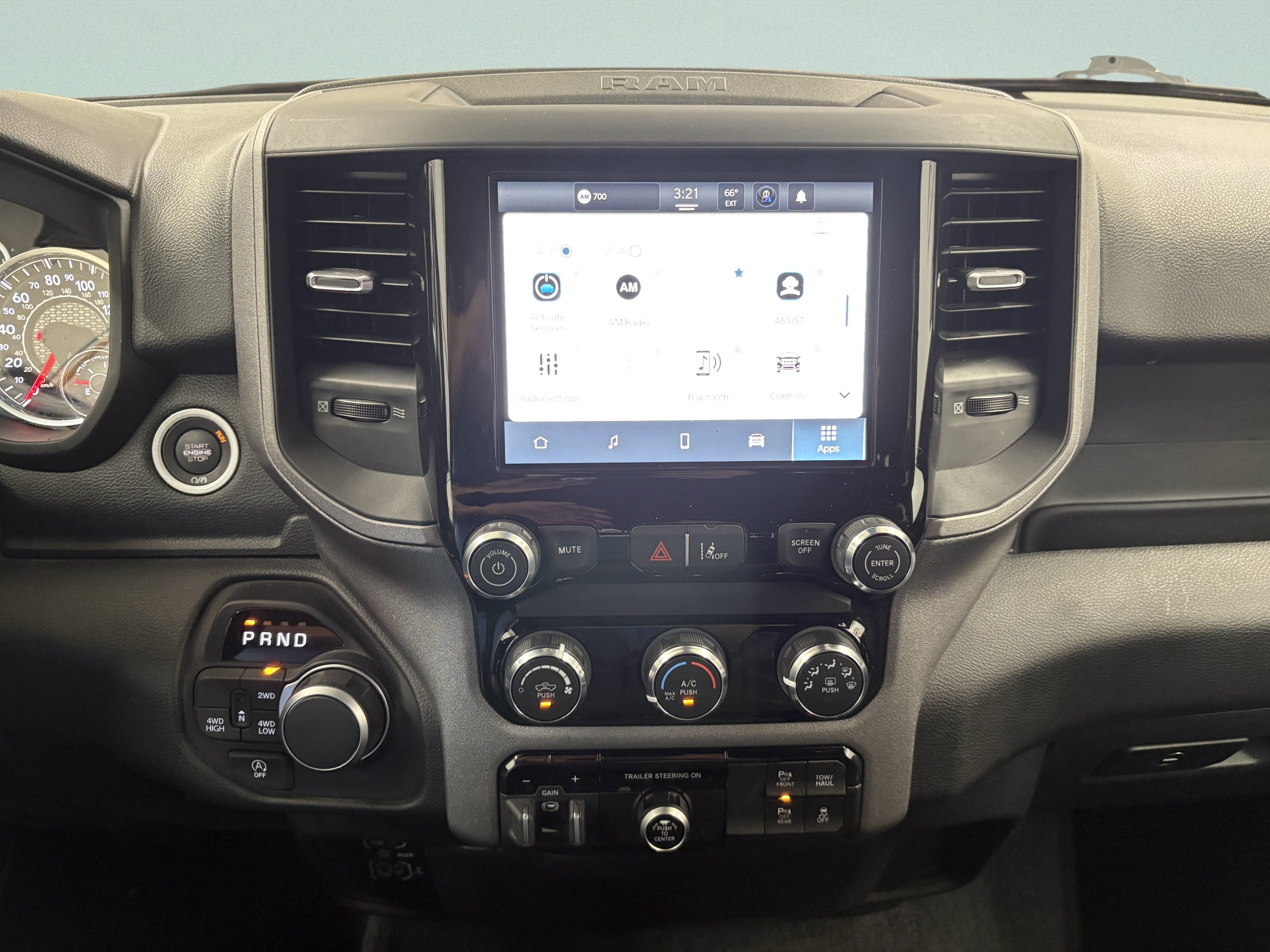Used 2025 RAM 1500 Tradesman AWD/4WD image 13