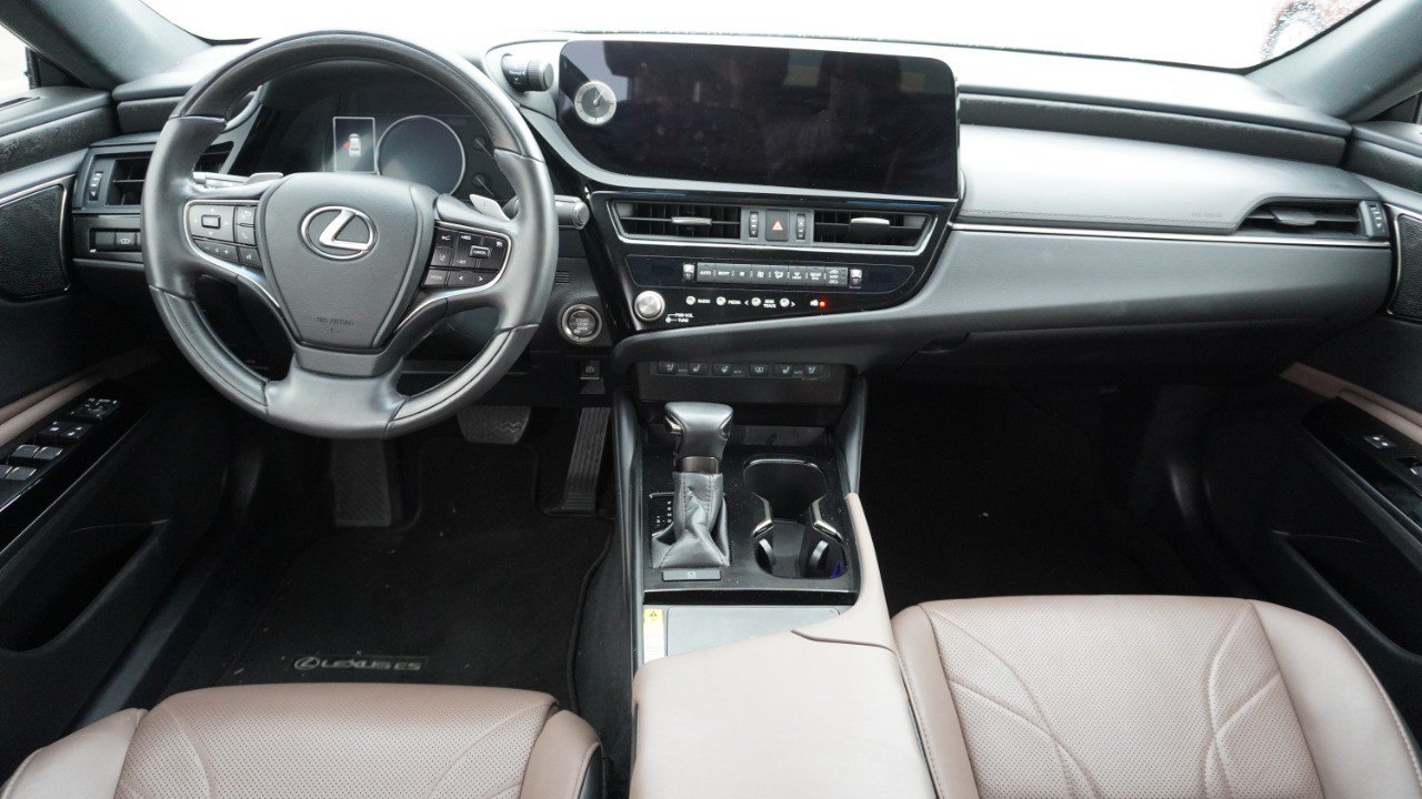 Used 2024 Lexus ES 350 Ultra Luxury w/ Accessory Package (Z2) FWD image 20