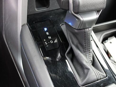 Used 2024 Toyota Tundra Platinum image 17