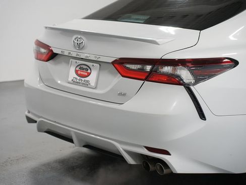 Certified 2023 Toyota Camry SE image 9