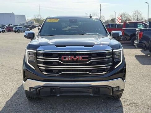 Used 2026 GMC Sierra 1500 SLT AWD/4WD image 3