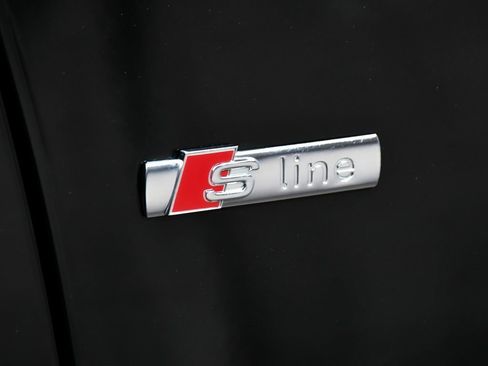 Used 2025 Audi A6 Premium Plus image 95