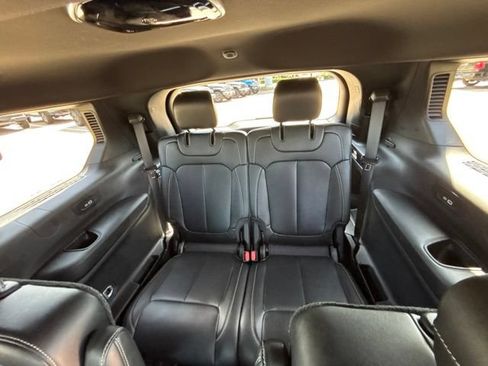Certified 2024 Jeep Grand Cherokee L Limited w/ Black Appearance Package AWD/4WD image 14