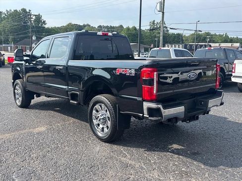 Used 2024 Ford F250 Lariat w/ Lariat Ultimate Package AWD/4WD image 5