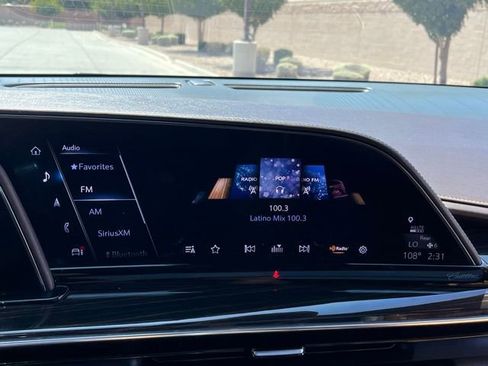 Used 2021 Cadillac Escalade ESV Sport w/ Driver Assist Tech Package AWD/4WD image 21