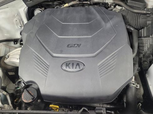 Used 2019 Kia Sorento FWD V6 image 30