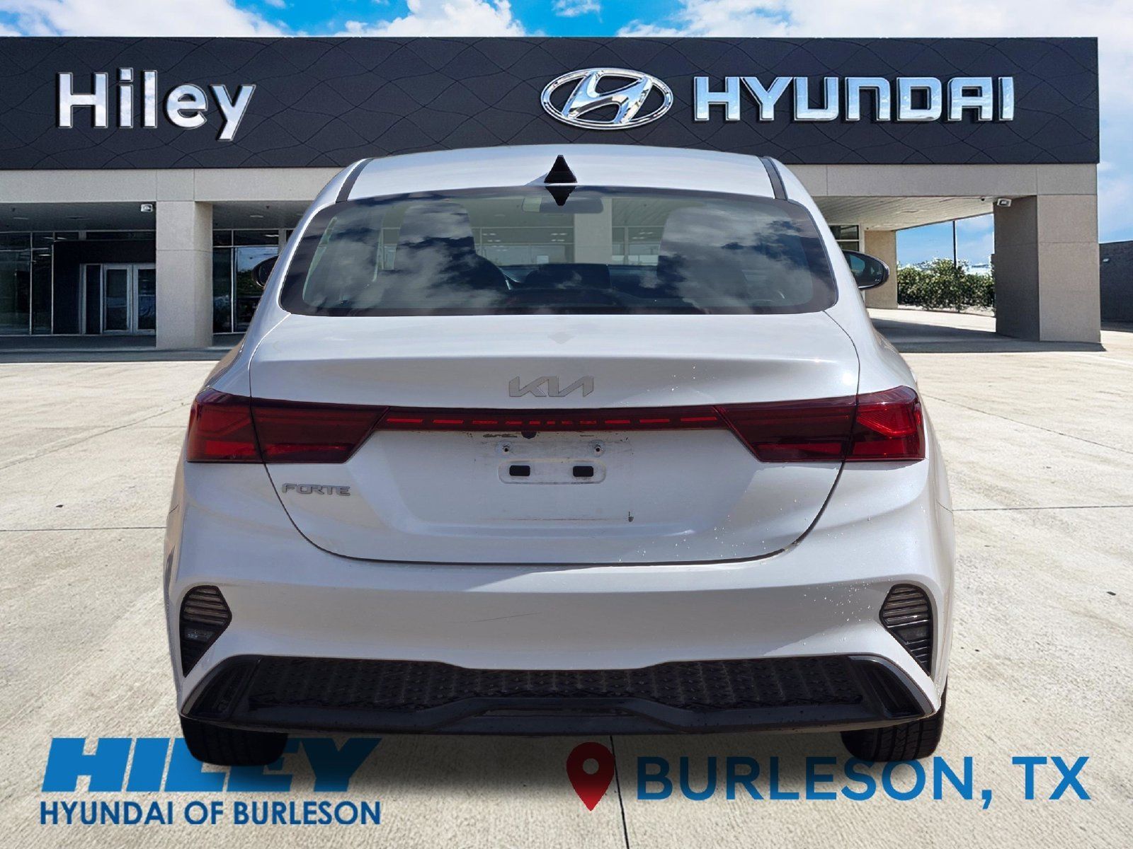 Used 2024 Kia Forte LXS FWD image 6
