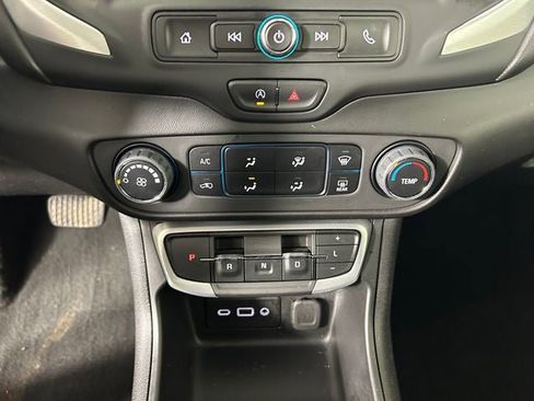 Used 2023 GMC Terrain SLE AWD/4WD image 24