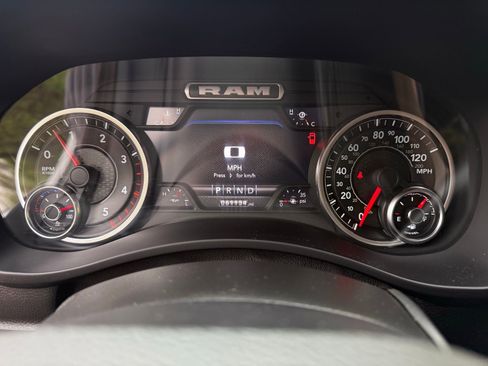 Used 2022 RAM 2500 Laramie AWD/4WD image 13