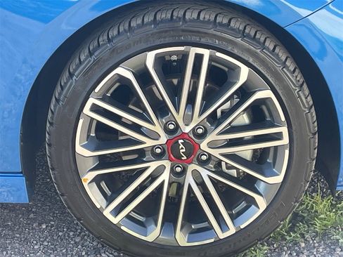 Used 2023 Kia Forte GT w/ GT2 Package image 9