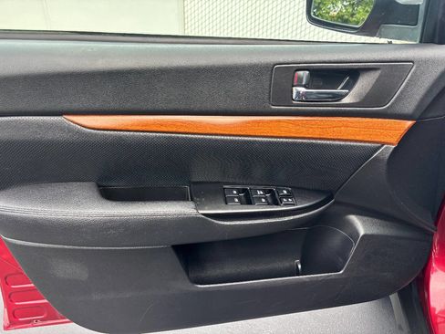 Used 2013 Subaru Outback 2.5i Limited image 18