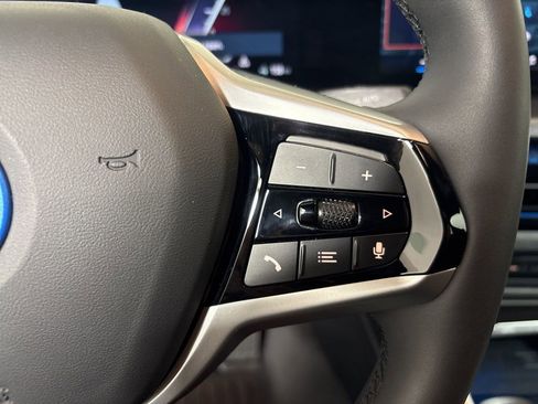 Certified 2025 BMW i4 eDrive40 w/ Premium Package image 19