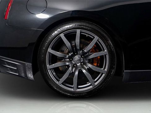 Used 2015 Nissan GT-R Premium image 16