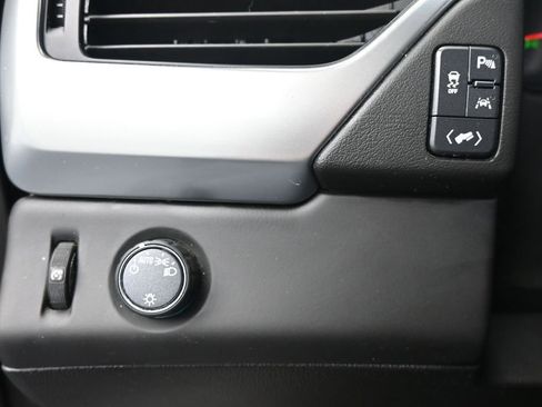 Used 2019 Chevrolet Tahoe LT image 32