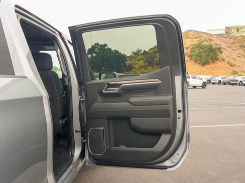 New 2026 GMC Sierra 1500 Elevation image 13