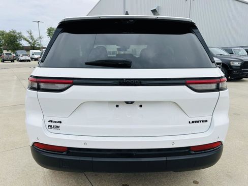 Used 2023 Jeep Grand Cherokee Limited w/ Luxury Tech Group II AWD/4WD image 40