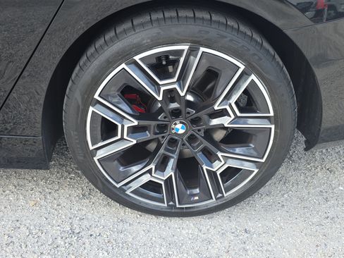 Used 2024 BMW 540i xDrive w/ Executive Package AWD/4WD image 13