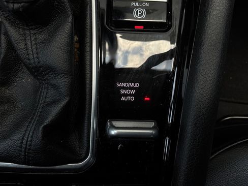 Used 2025 Jeep Compass Limited AWD/4WD image 24