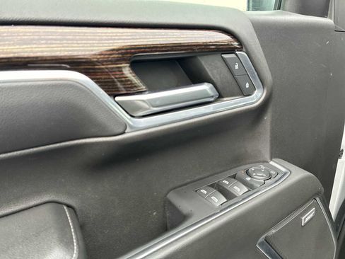 Used 2022 GMC Sierra 1500 Elevation w/ Elevation Premium Package image 23