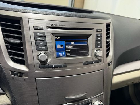 Used 2014 Subaru Outback 2.5i Premium image 30