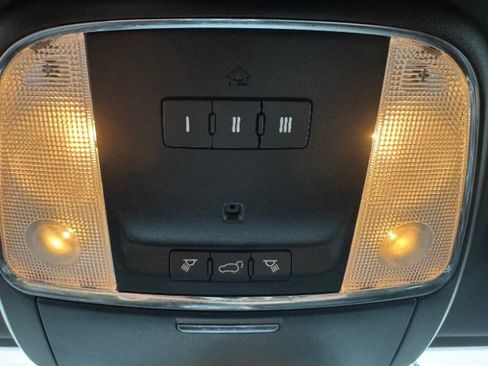 Used 2019 Jeep Grand Cherokee Limited image 35