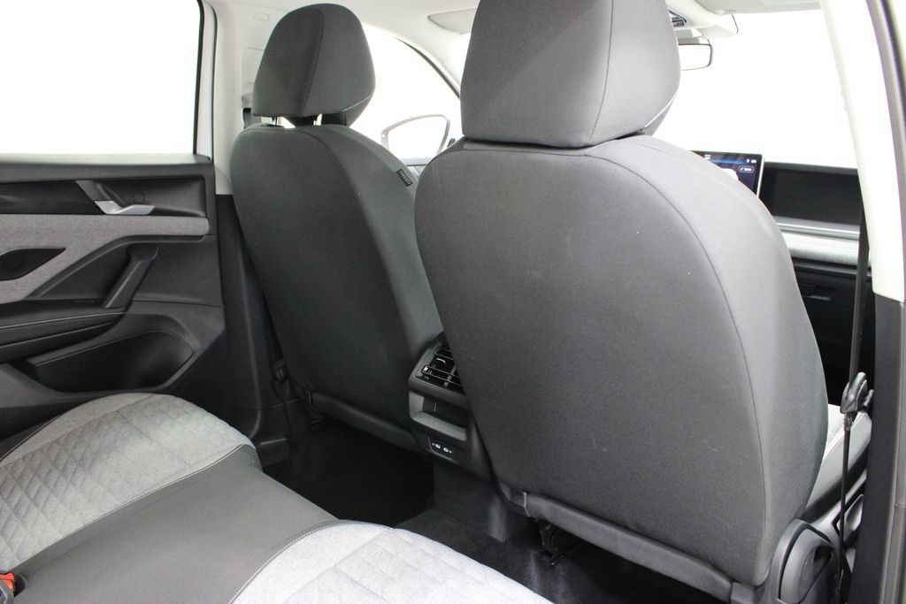 Certified 2026 Volkswagen Tiguan S FWD image 18