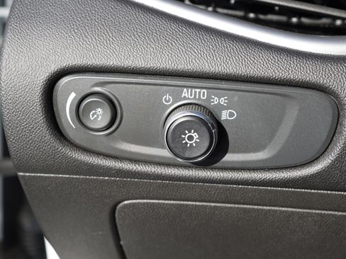 Used 2024 Chevrolet Malibu LT image 32