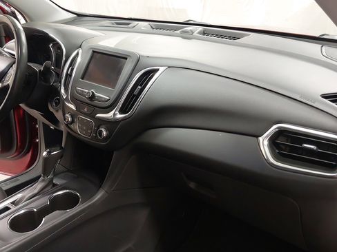 Used 2020 Chevrolet Equinox LT image 28