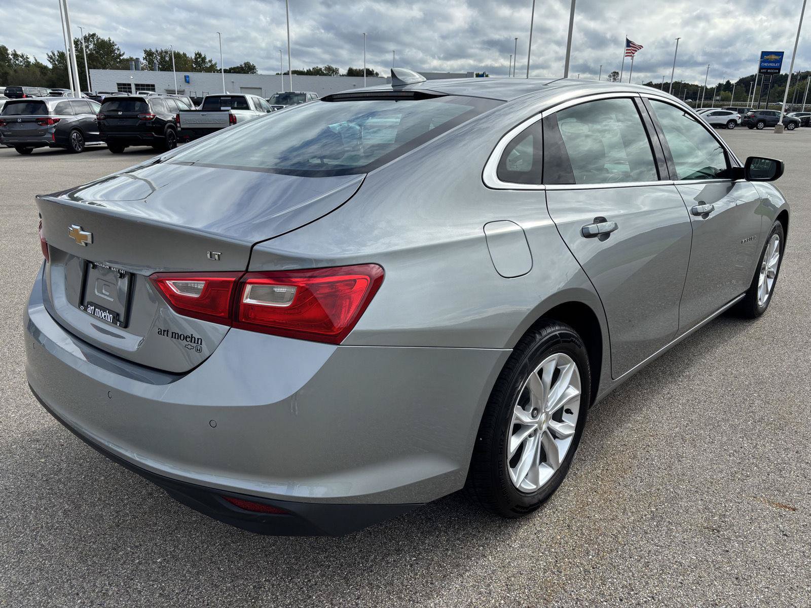 Used 2025 Chevrolet Malibu LT FWD image 5